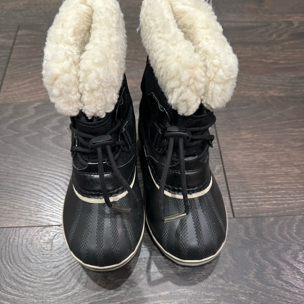 Kids Sorel snow boots